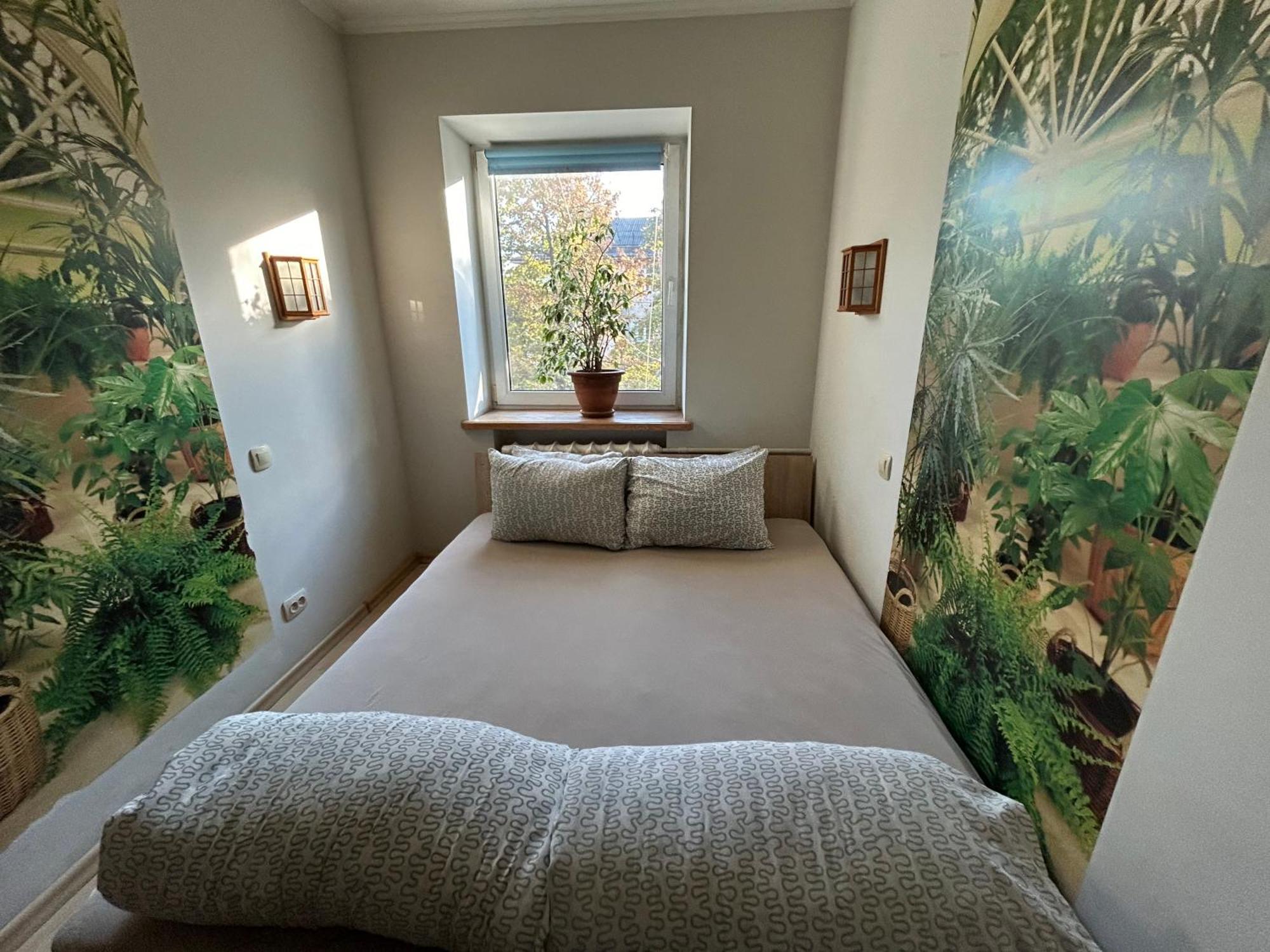 Three Bedroom Stepana Bandery Street Rivne Bagian luar foto