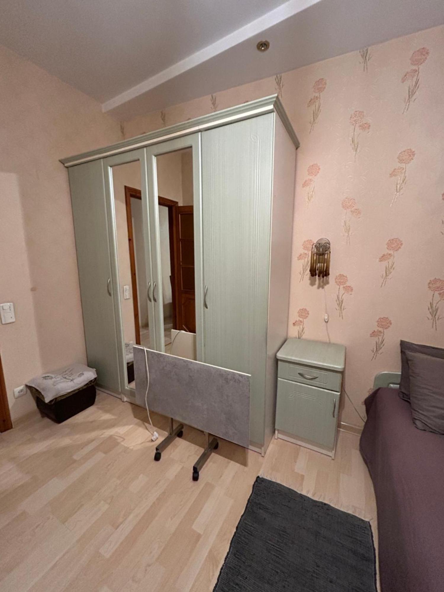Three Bedroom Stepana Bandery Street Rivne Bagian luar foto