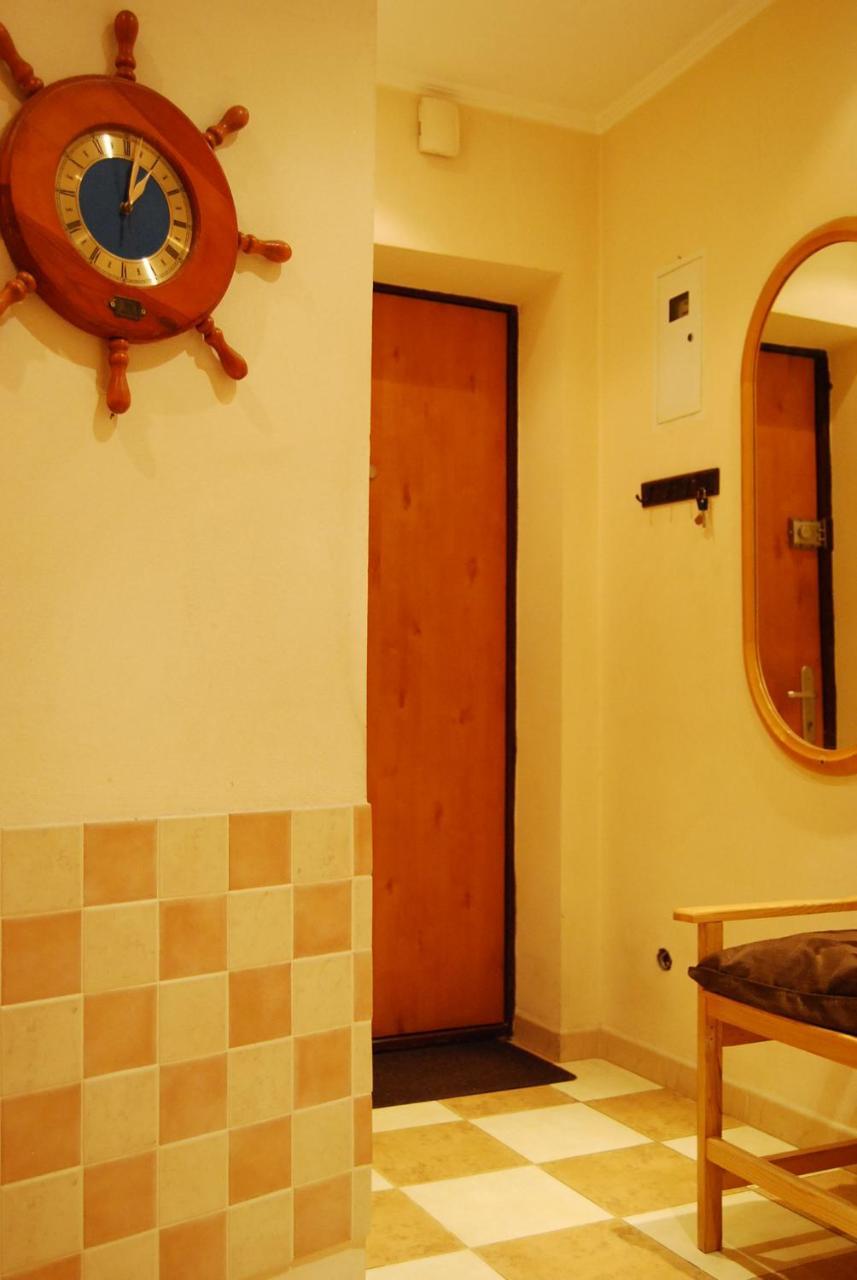 Three Bedroom Stepana Bandery Street Rivne Bagian luar foto